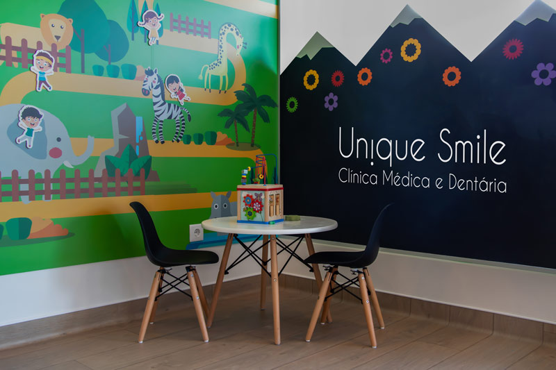 Unique Kids, Sala de espera